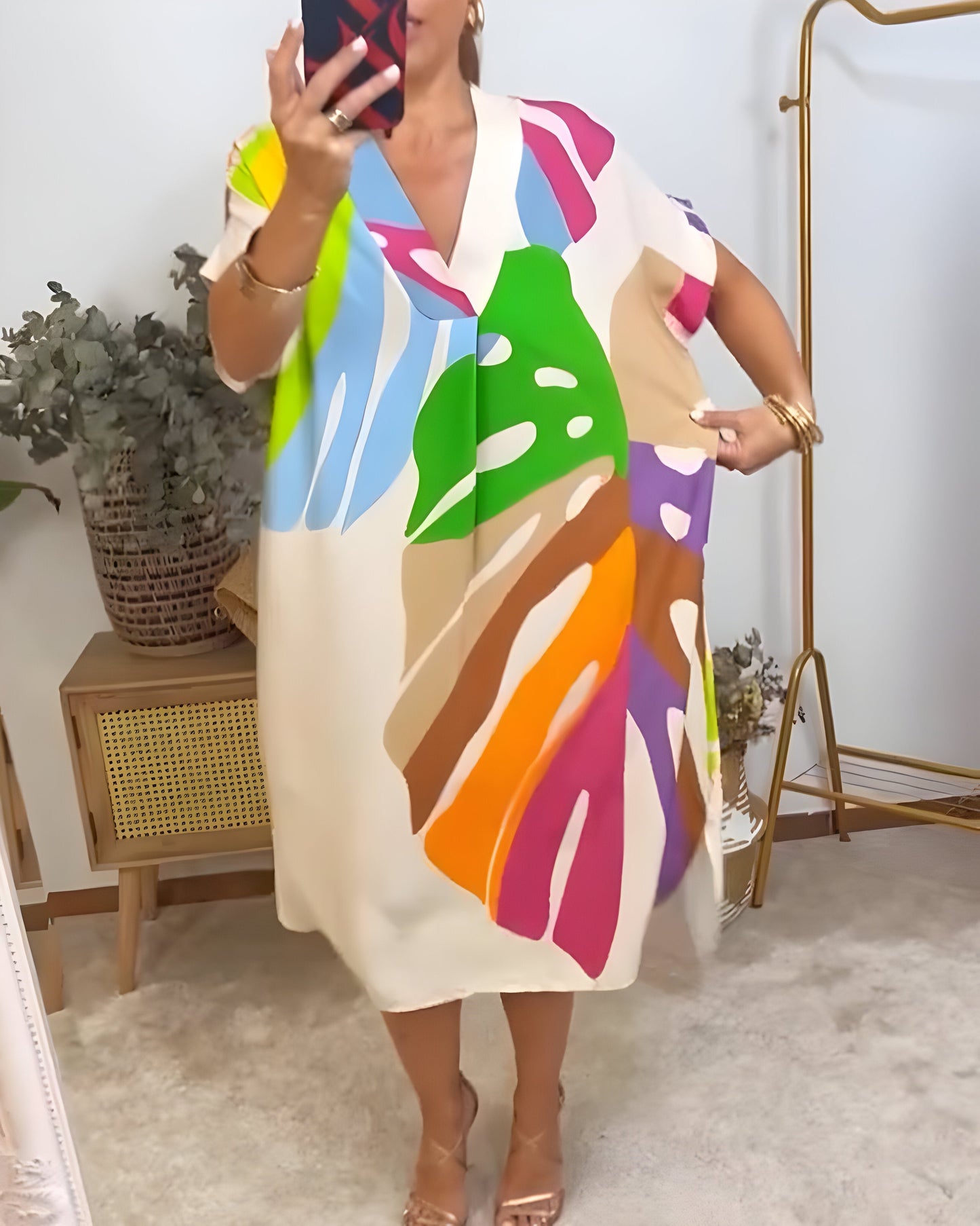 Tuva™ | Ibiza-inspirerad sommarklänning med bladmotiv