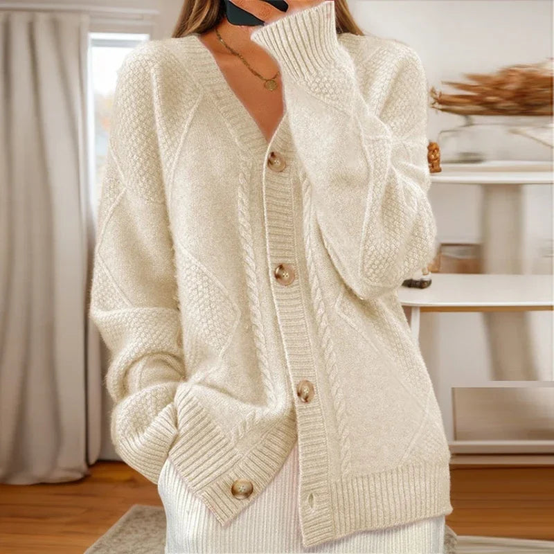 Charlotte™ | Mysig Kabelstickad Kofta