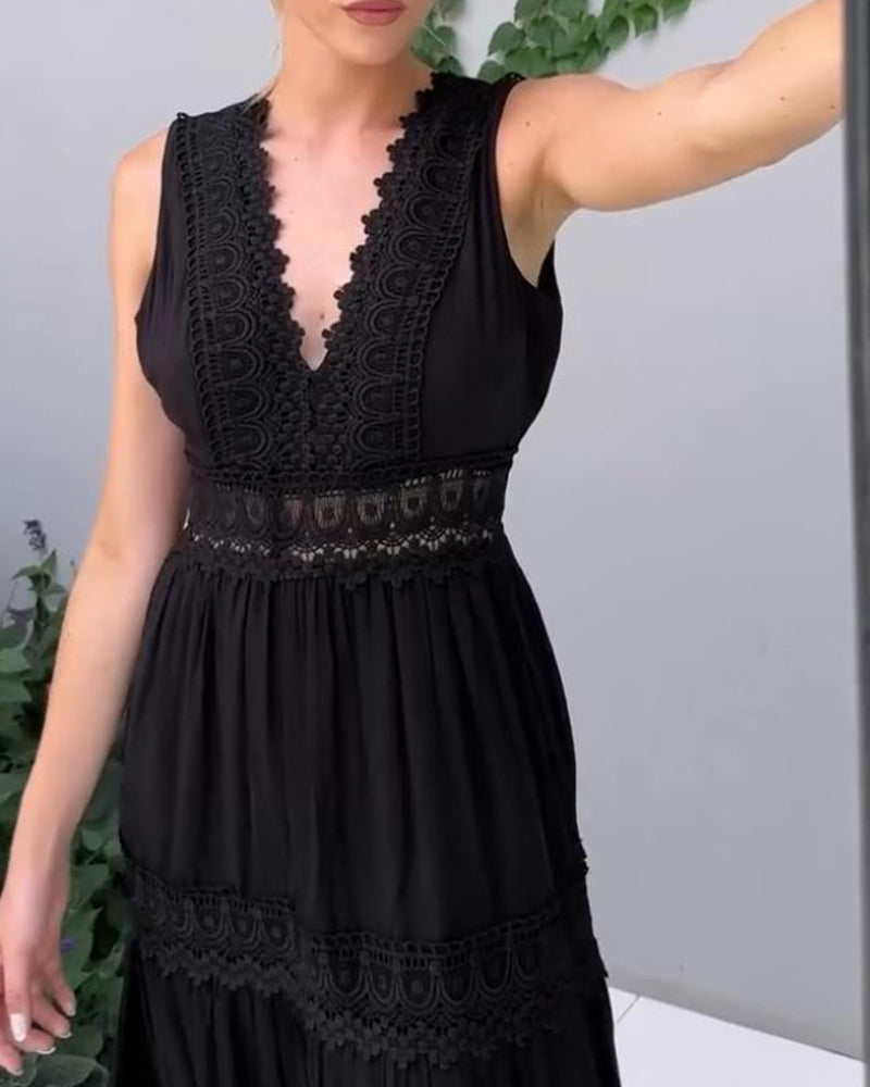 Aurélie™ | Elegant sommarklänning i spets med V-ringning